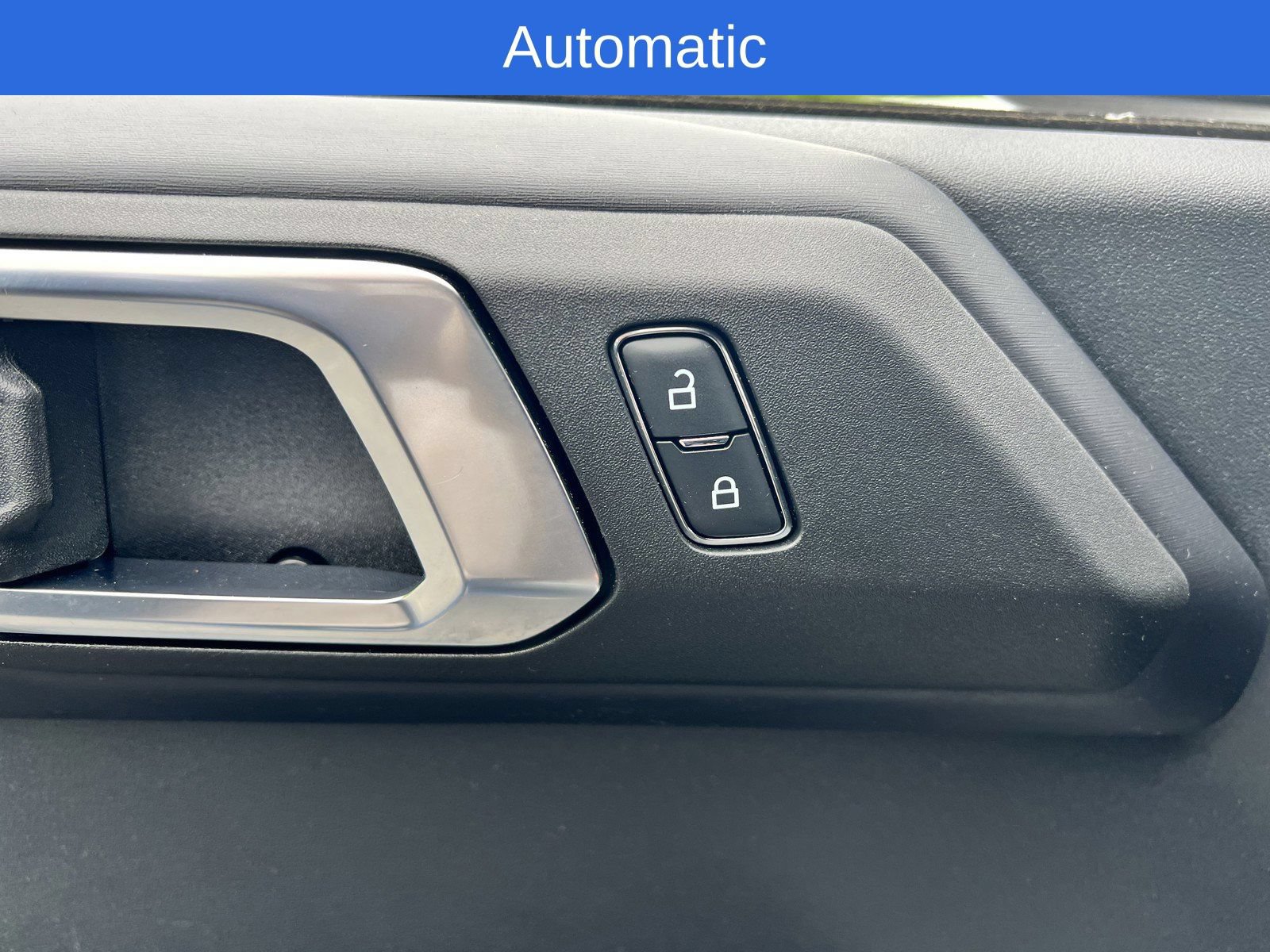 Used 2025 Ford Bronco Outer Banks AWD/4WD image 12