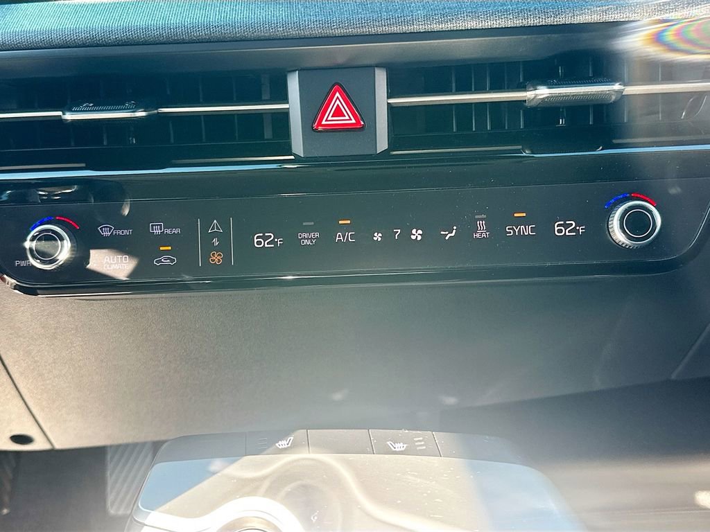 Used 2024 Kia EV6 Light RWD image 16