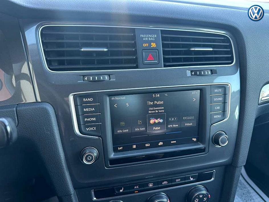 Used 2017 Volkswagen Golf Alltrack SE image 26