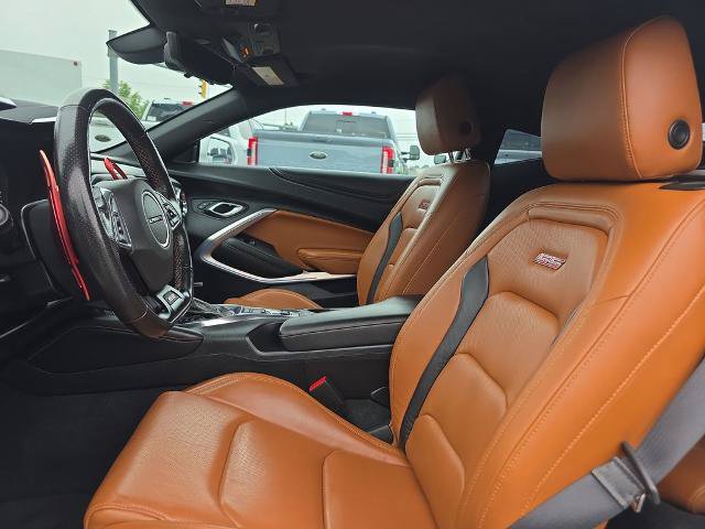 Used 2020 Chevrolet Camaro SS RWD image 22