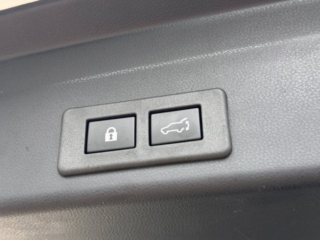 Certified 2025 Subaru Ascent Bronze Edition AWD/4WD image 18