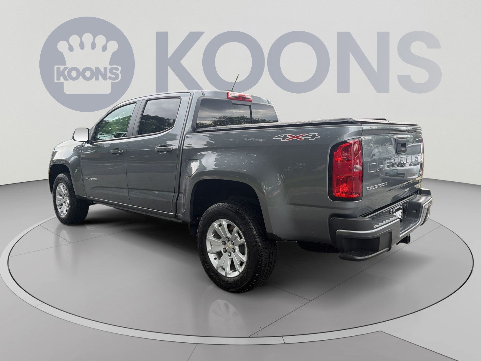 Used 2022 Chevrolet Colorado LT w/ LT Convenience Package AWD/4WD image 4