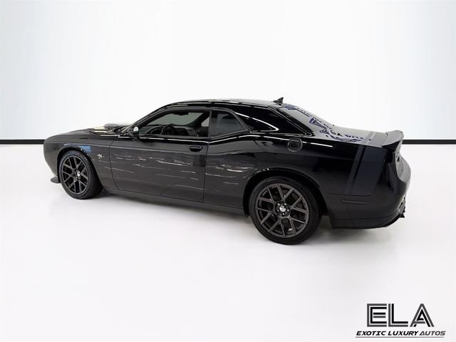 Used 2016 Dodge Challenger R/T Scat Pack RWD image 5