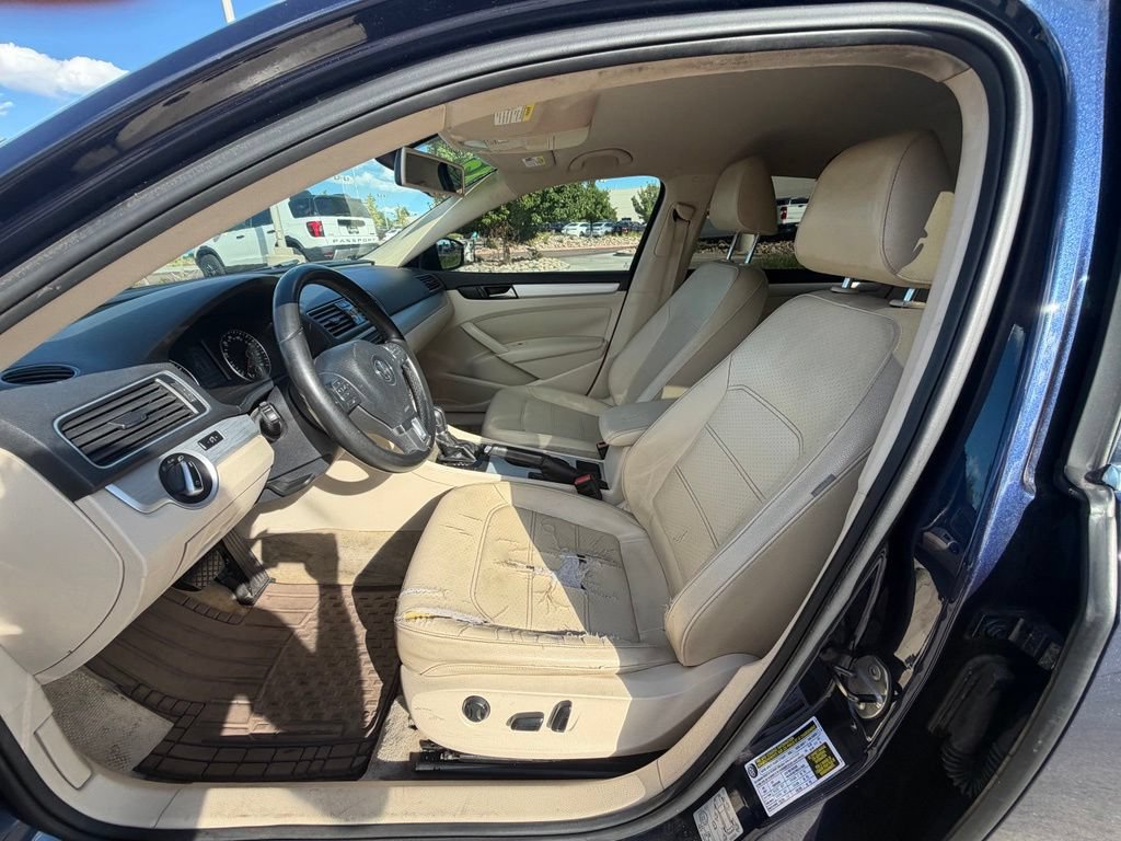 Used 2013 Volkswagen Passat 2.5 SE FWD image 25