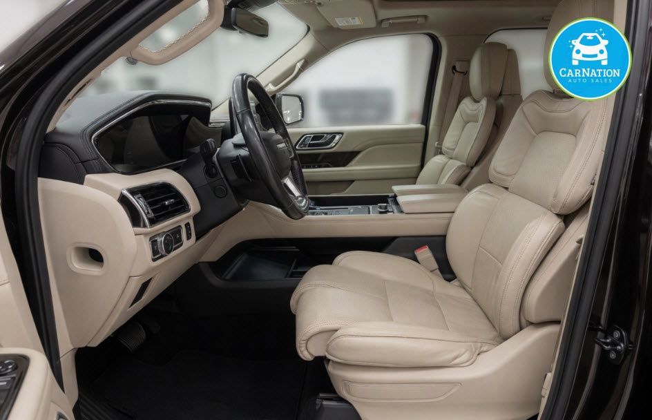 Used 2018 Lincoln Navigator Reserve w/ Technology Package AWD/4WD image 9