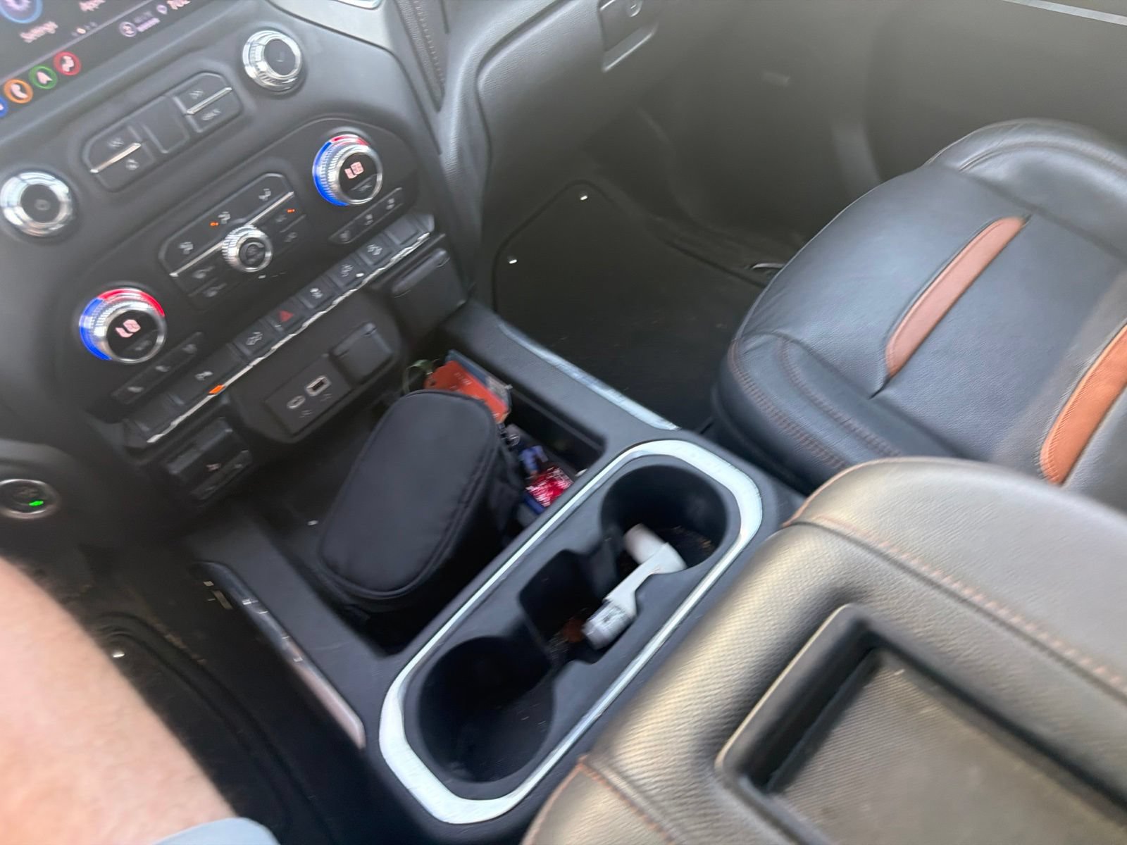 Used 2022 GMC Sierra 1500 AT4 w/ AT4 Premium Package AWD/4WD image 20