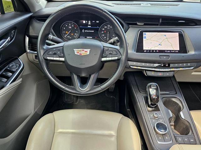 Used 2020 Cadillac XT4 Premium Luxury w/ Technology Package FWD image 32