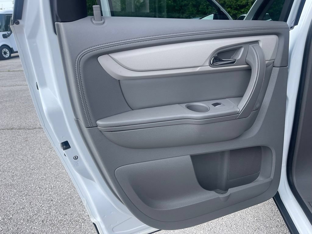Used 2017 Chevrolet Traverse LS FWD image 16