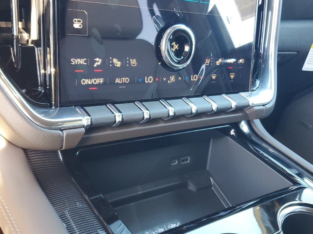 New 2027 GMC Yukon XL Elevation w/ Elevation Preferred Package RWD image 23