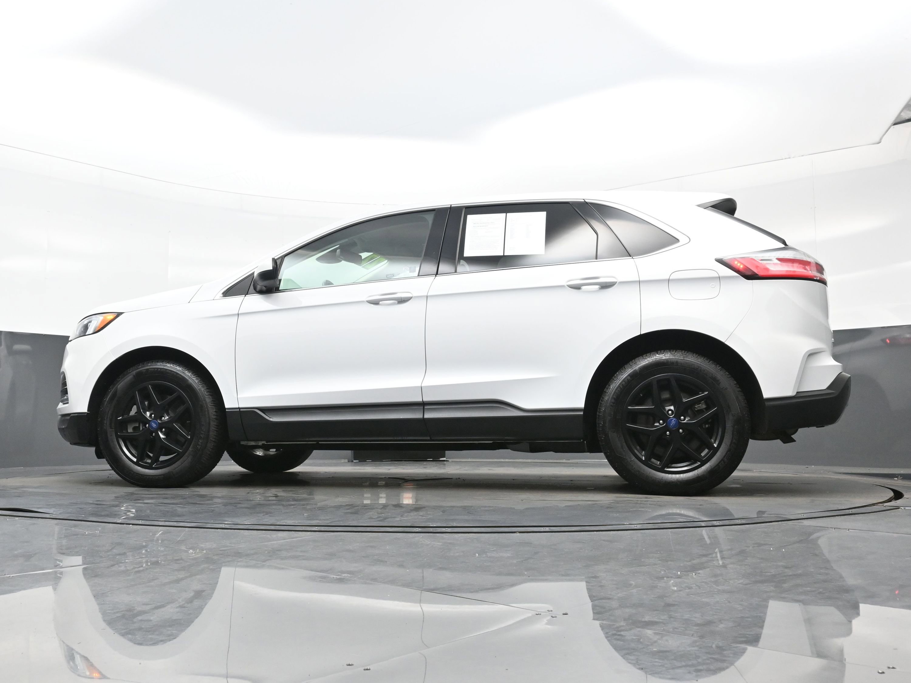 Used 2022 Ford Edge SEL image 27