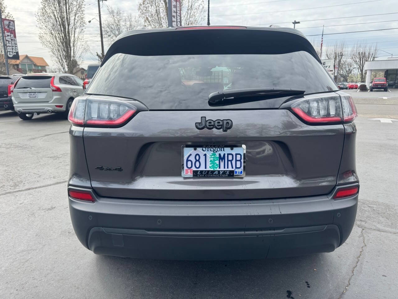 Used 2021 Jeep Cherokee Latitude Plus image 4