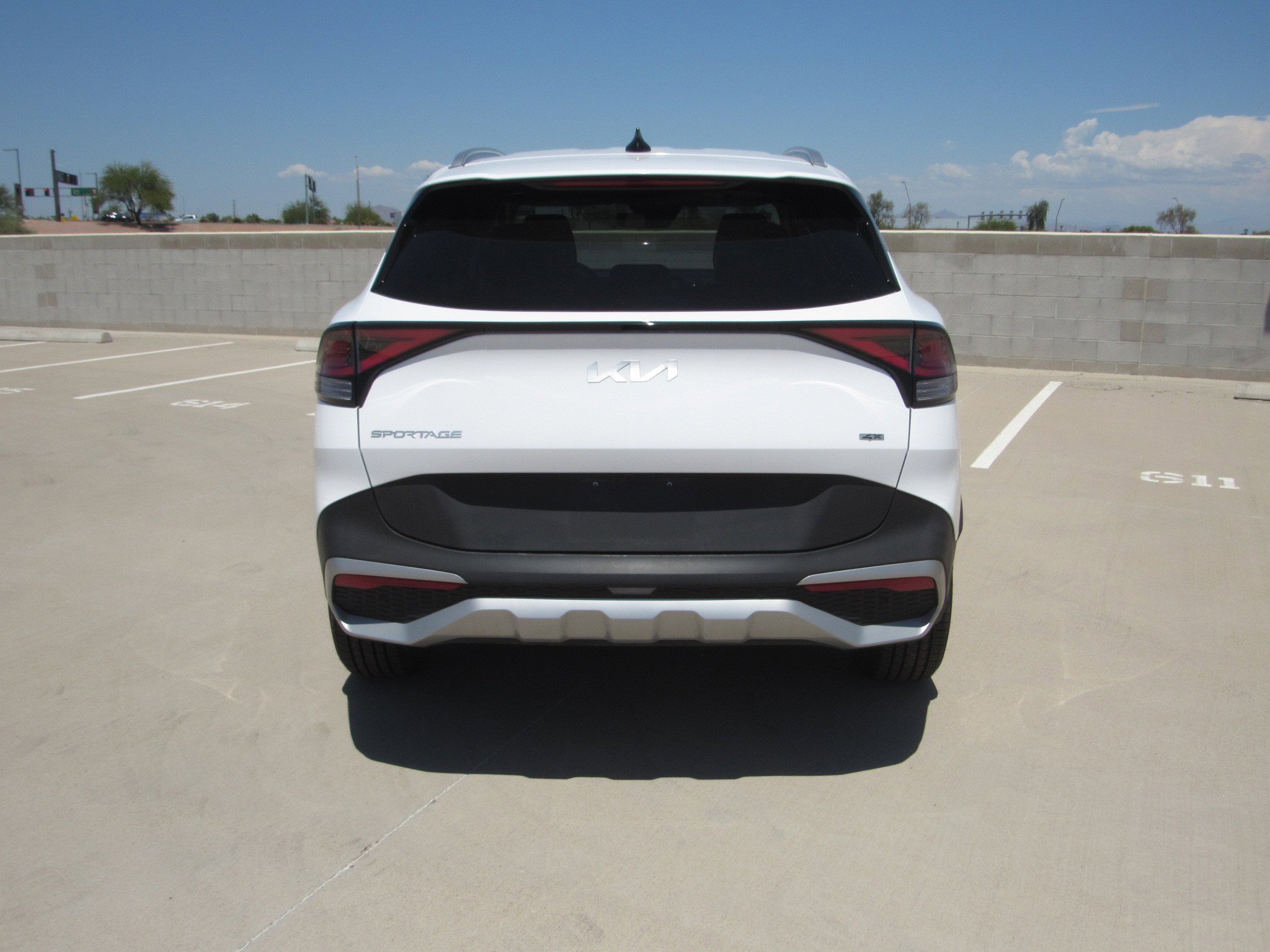 Used 2023 Kia Sportage EX image 7