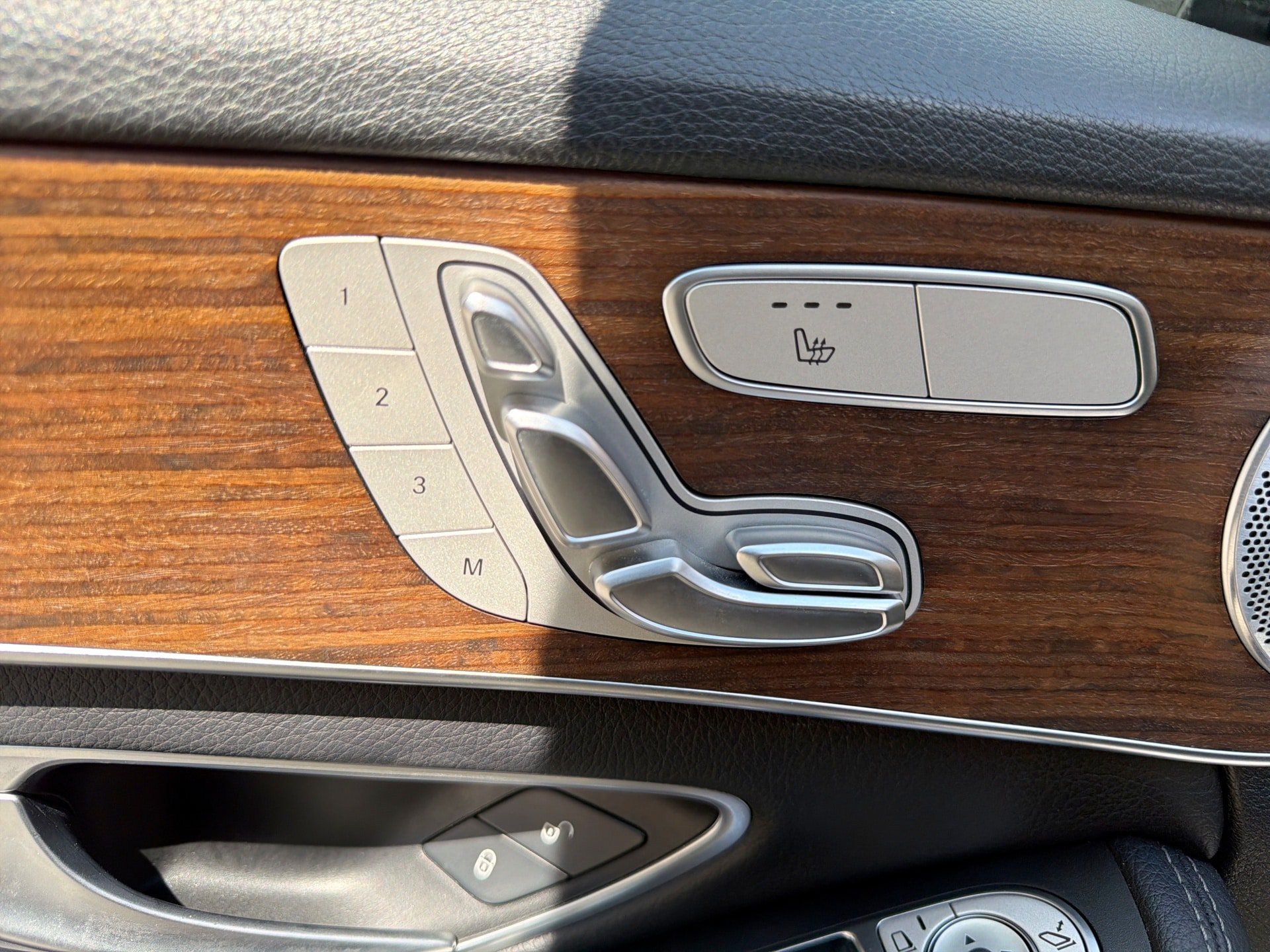 Used 2019 Mercedes-Benz C 300 Sedan image 14
