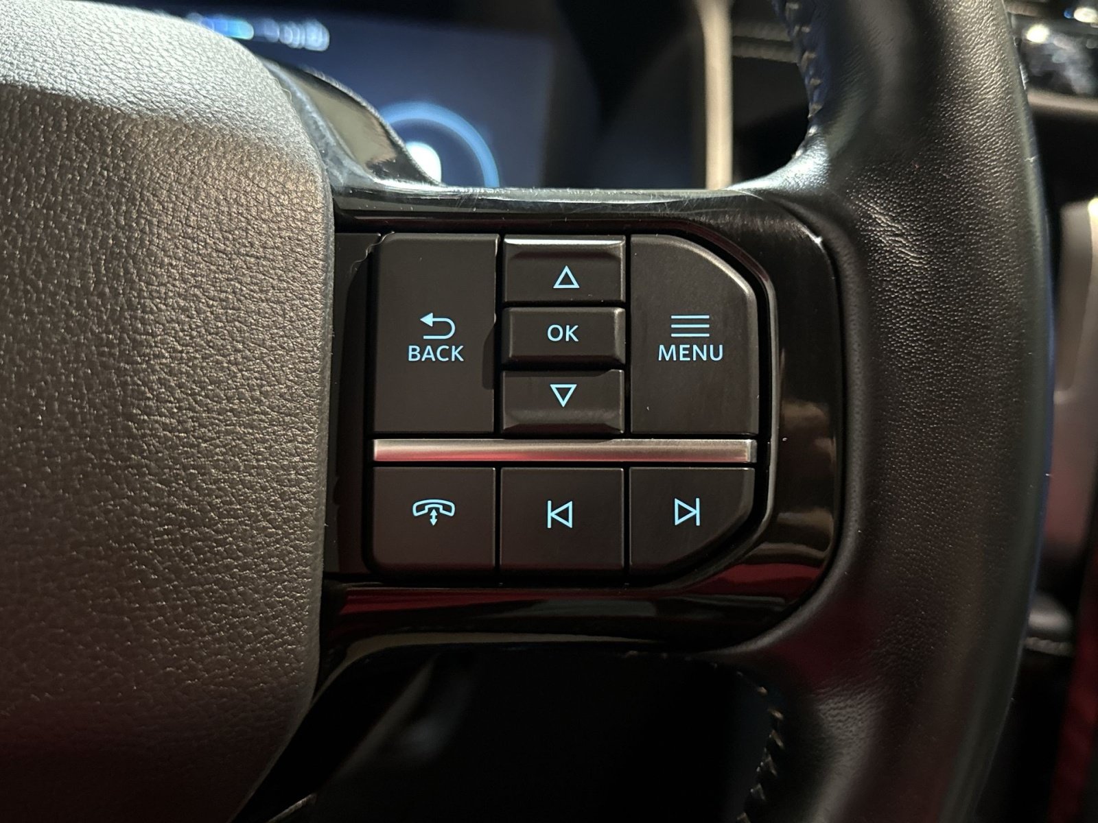 Used 2023 Ford F150 Lightning Platinum AWD/4WD image 23