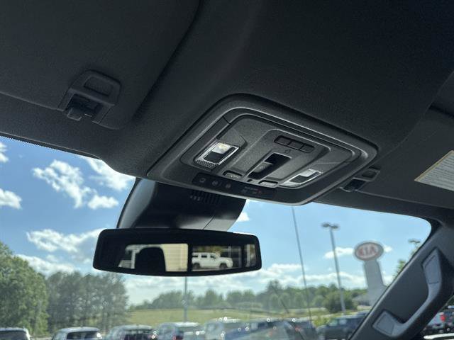 Used 2025 GMC Sierra 1500 Denali AWD/4WD image 14