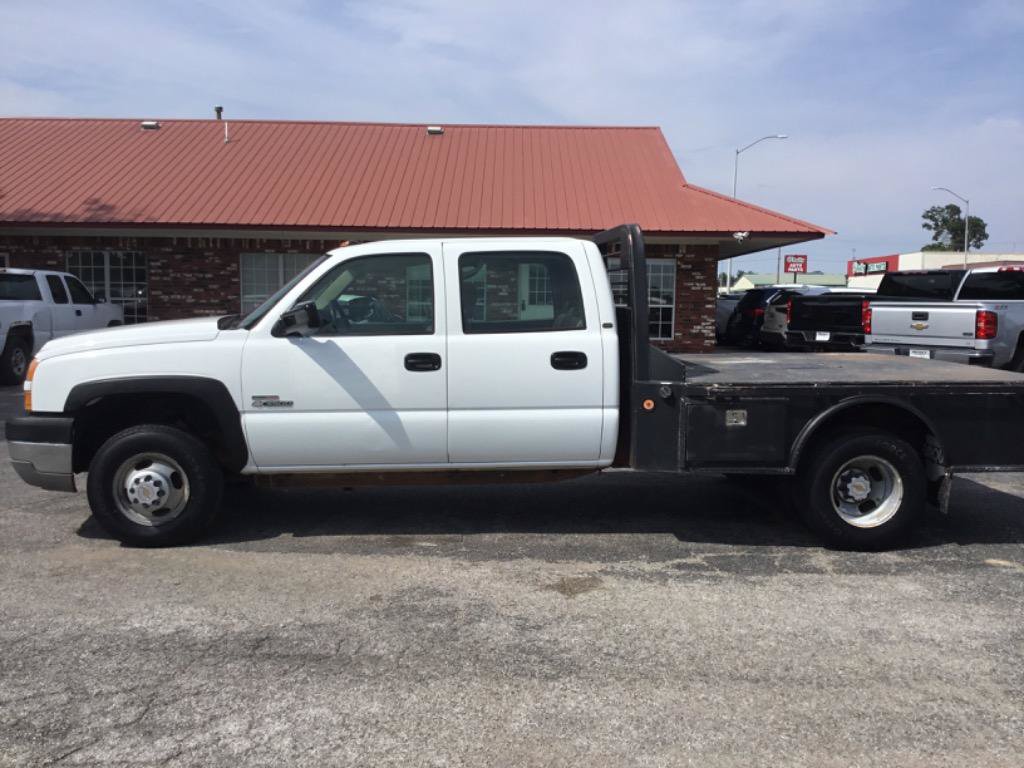 Used 2005 Chevrolet Silverado 3500 2WD Crew Cab image 3