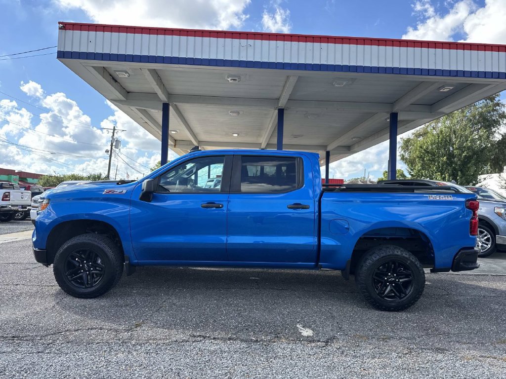 Used 2022 Chevrolet Silverado 1500 Custom Trail Boss AWD/4WD image 4