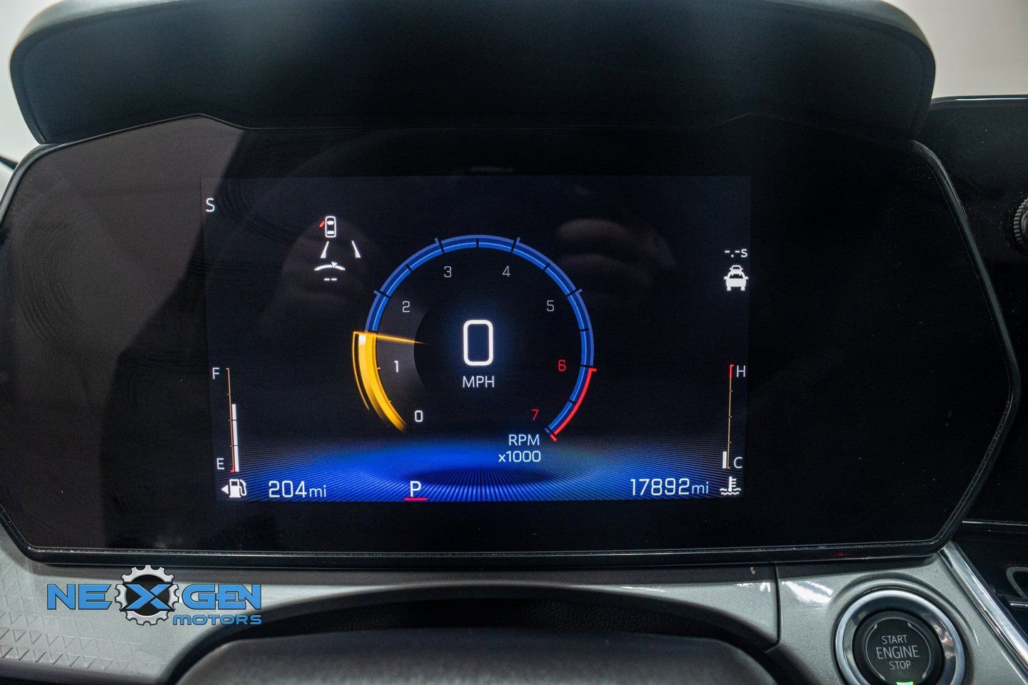 Used 2025 Chevrolet Trax LT w/ Driver Confidence Package image 16