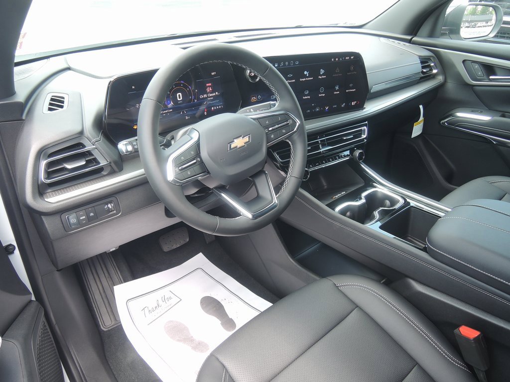 New 2025 Chevrolet Traverse LT image 4