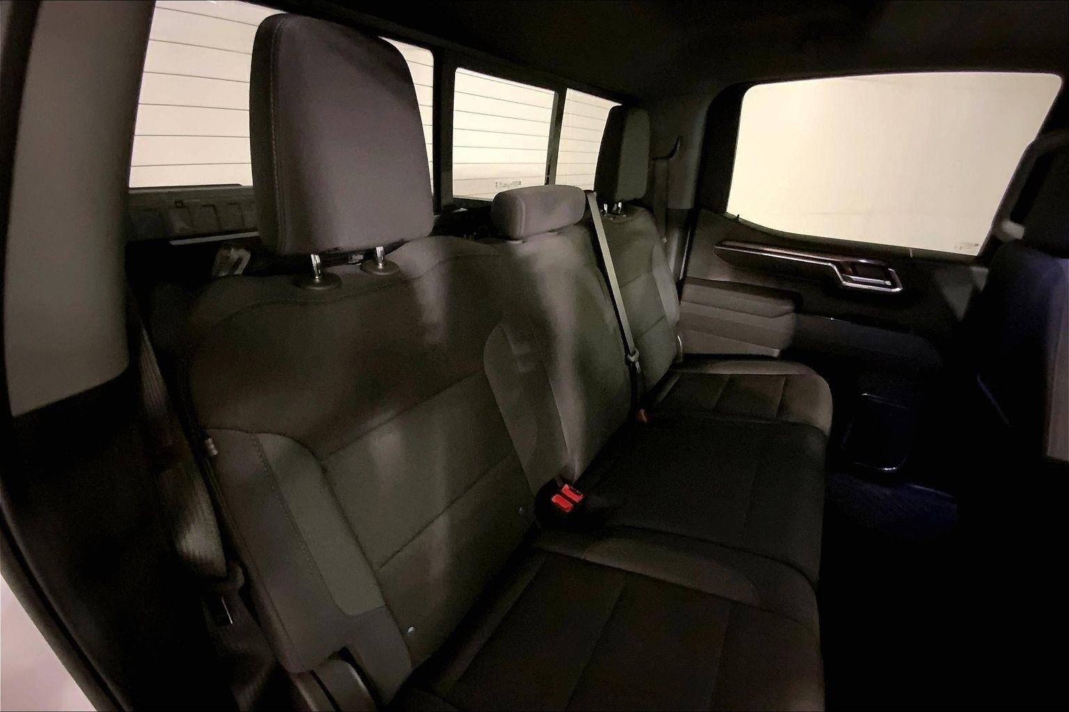Used 2026 Chevrolet Silverado 1500 LT Trail Boss w/ LT Trail Boss Premium Package AWD/4WD image 23