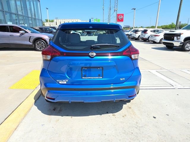 Used 2022 Nissan Kicks SR w/ Premium Package image 5
