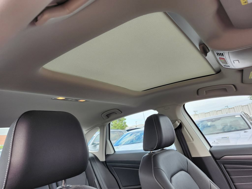 Certified 2024 Volkswagen Jetta SEL FWD image 10