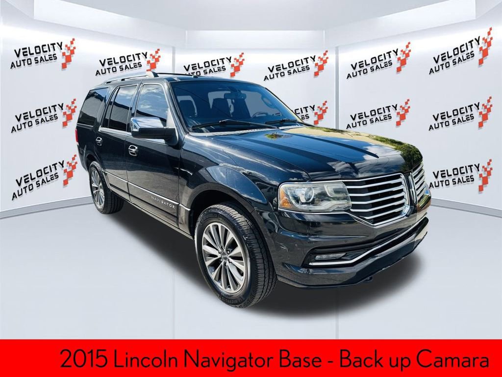 Used 2015 Lincoln Navigator 2WD image 1