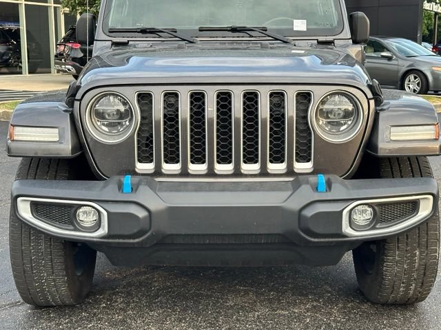 Used 2022 Jeep Wrangler Unlimited Sahara w/ Cold Weather Group AWD/4WD image 4