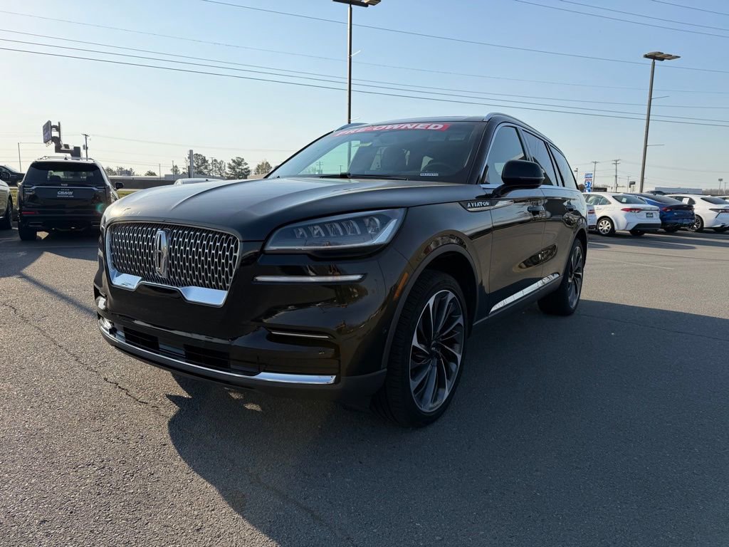 Used 2023 Lincoln Aviator Reserve w/ Equipment Group 201A image 3