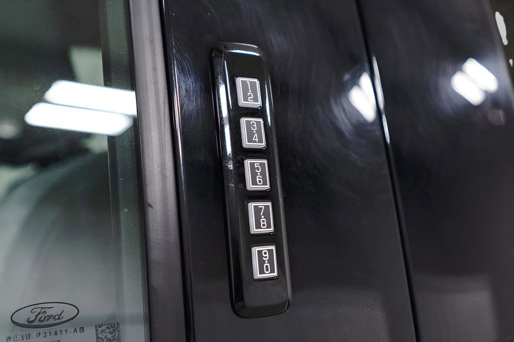 Used 2024 Ford F250 XLT image 42