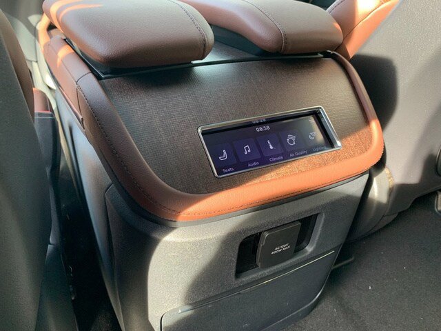 New 2026 Lincoln Navigator L Reserve AWD/4WD image 26
