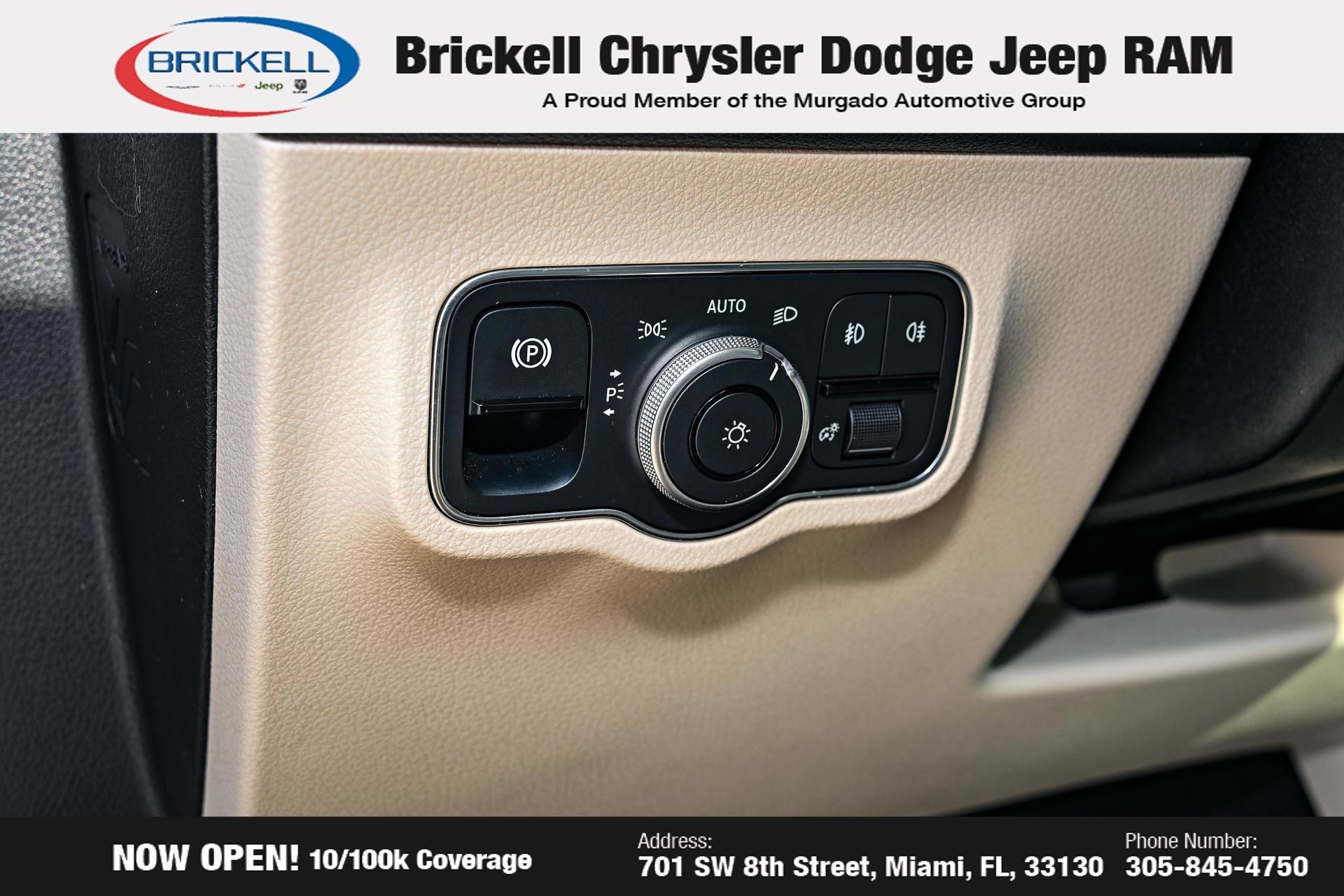 Used 2023 Mercedes-Benz GLB 250 w/ Premium Package image 24