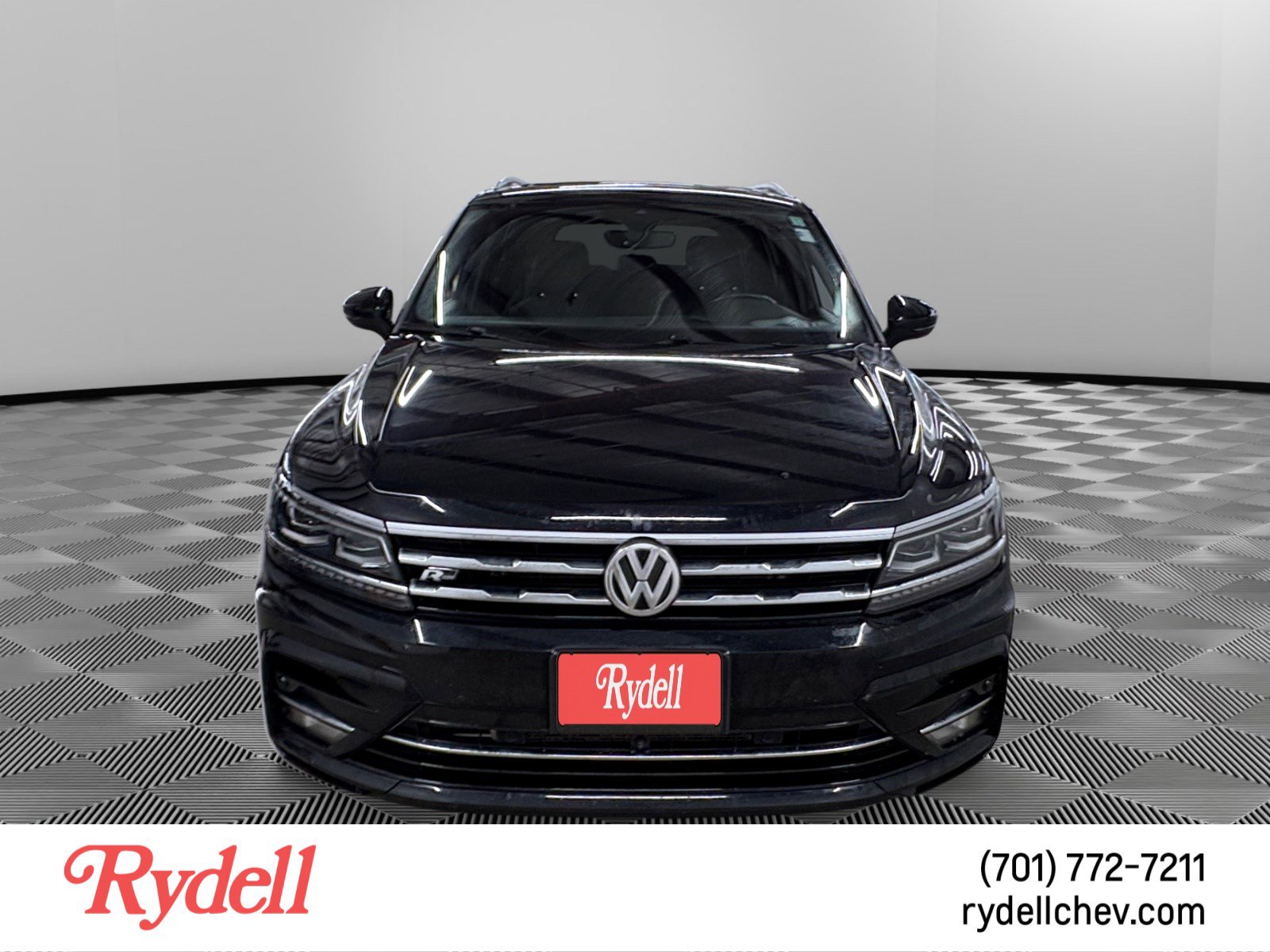 Used 2020 Volkswagen Tiguan SEL Premium R-Line w/ 3rd Row Seat Package image 8