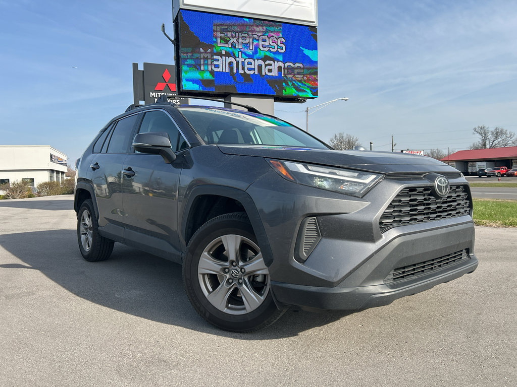 Used 2023 Toyota RAV4 XLE image 1