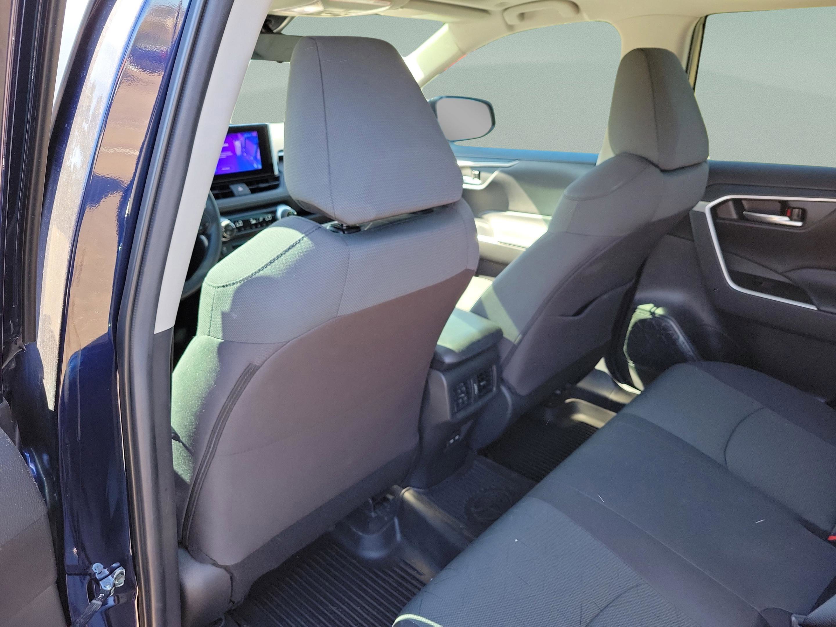 Used 2023 Toyota RAV4 XLE image 9