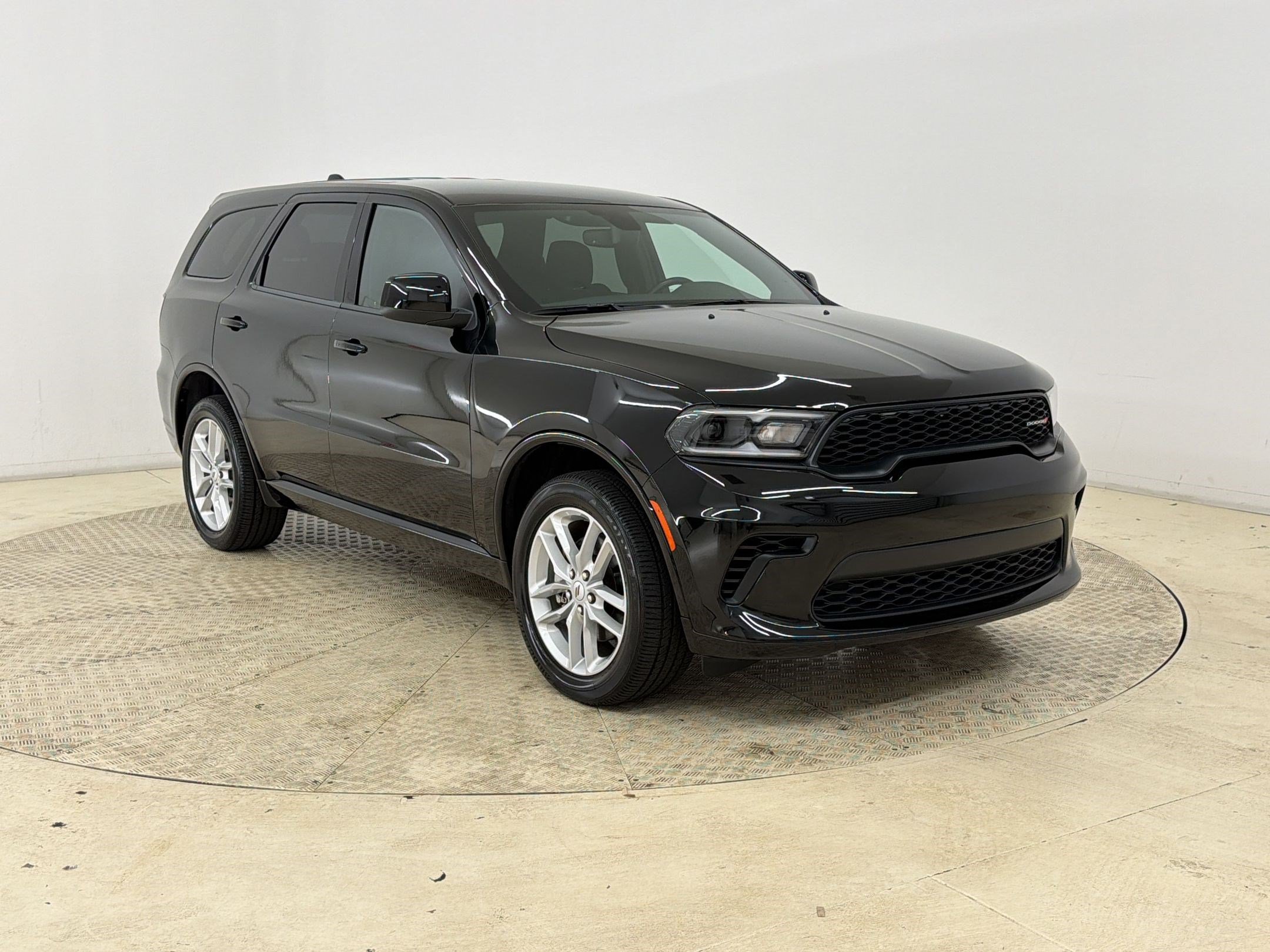 Used 2025 Dodge Durango GT AWD/4WD image 7