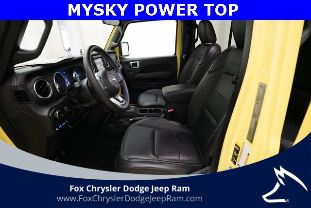 Used 2023 Jeep Wrangler Unlimited Sahara w/ Cold Weather Group image 7