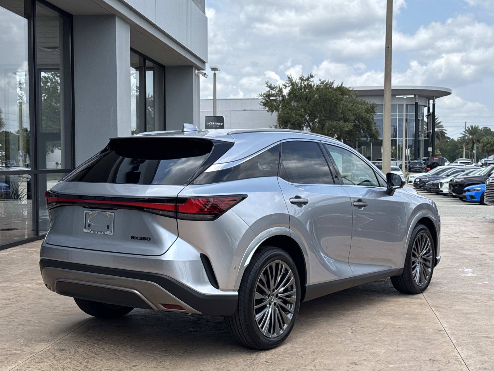 New 2026 Lexus RX 350 FWD image 3