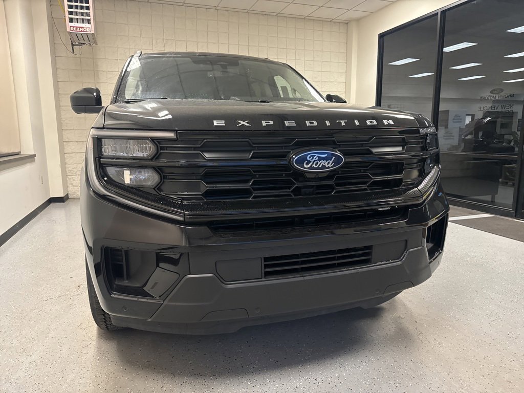 New 2025 Ford Expedition Max Active image 9