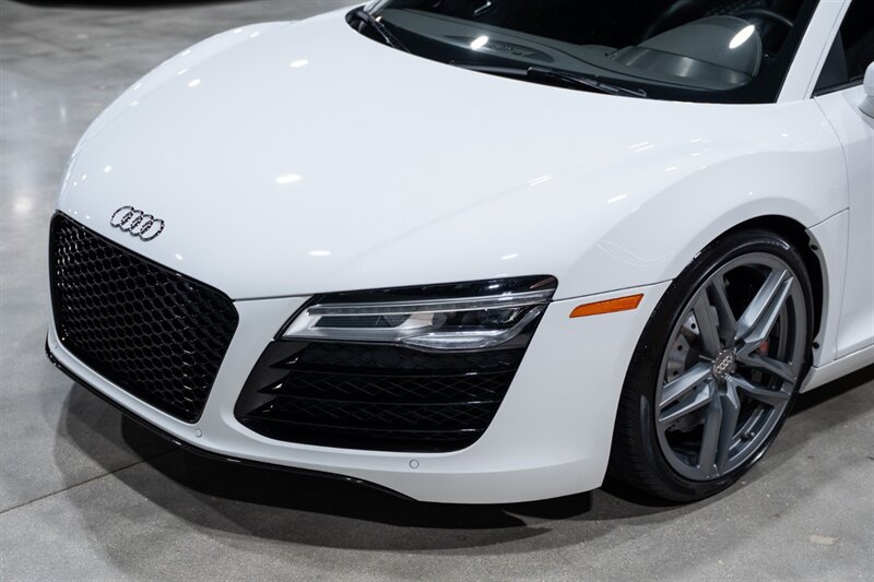 Used 2014 Audi R8 V8 AWD/4WD image 11