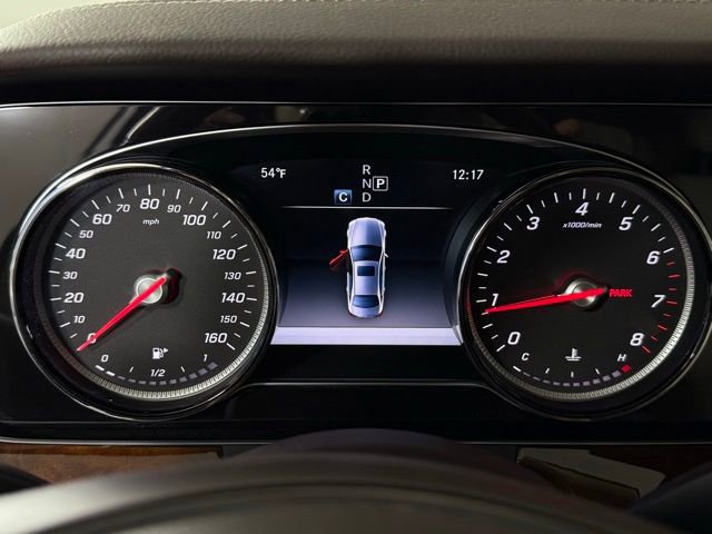 Used 2017 Mercedes-Benz E 300 4MATIC image 26