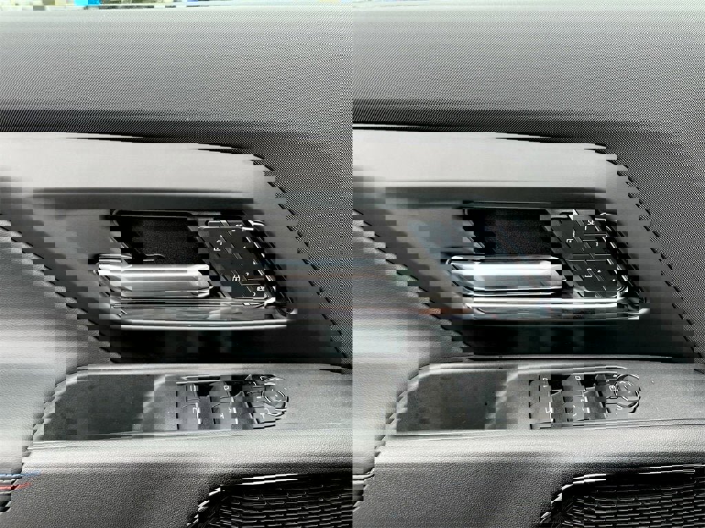 New 2024 Chevrolet Silverado EV RST image 19