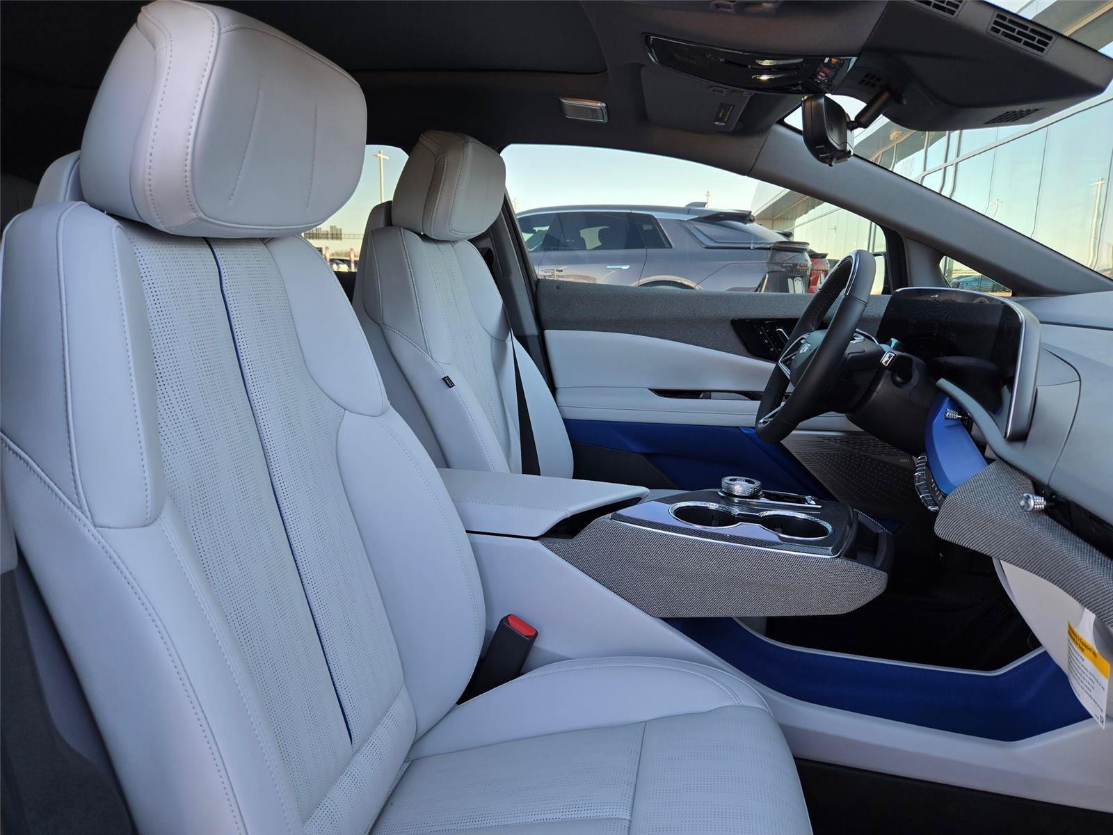 New 2026 Cadillac Optiq Sport 2 w/ LPO, Floor Liner Package AWD/4WD image 29