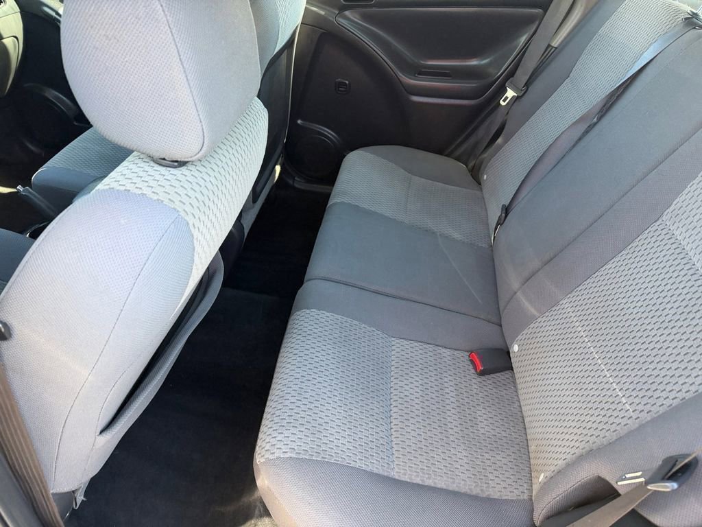 Used 2006 Toyota Matrix image 10