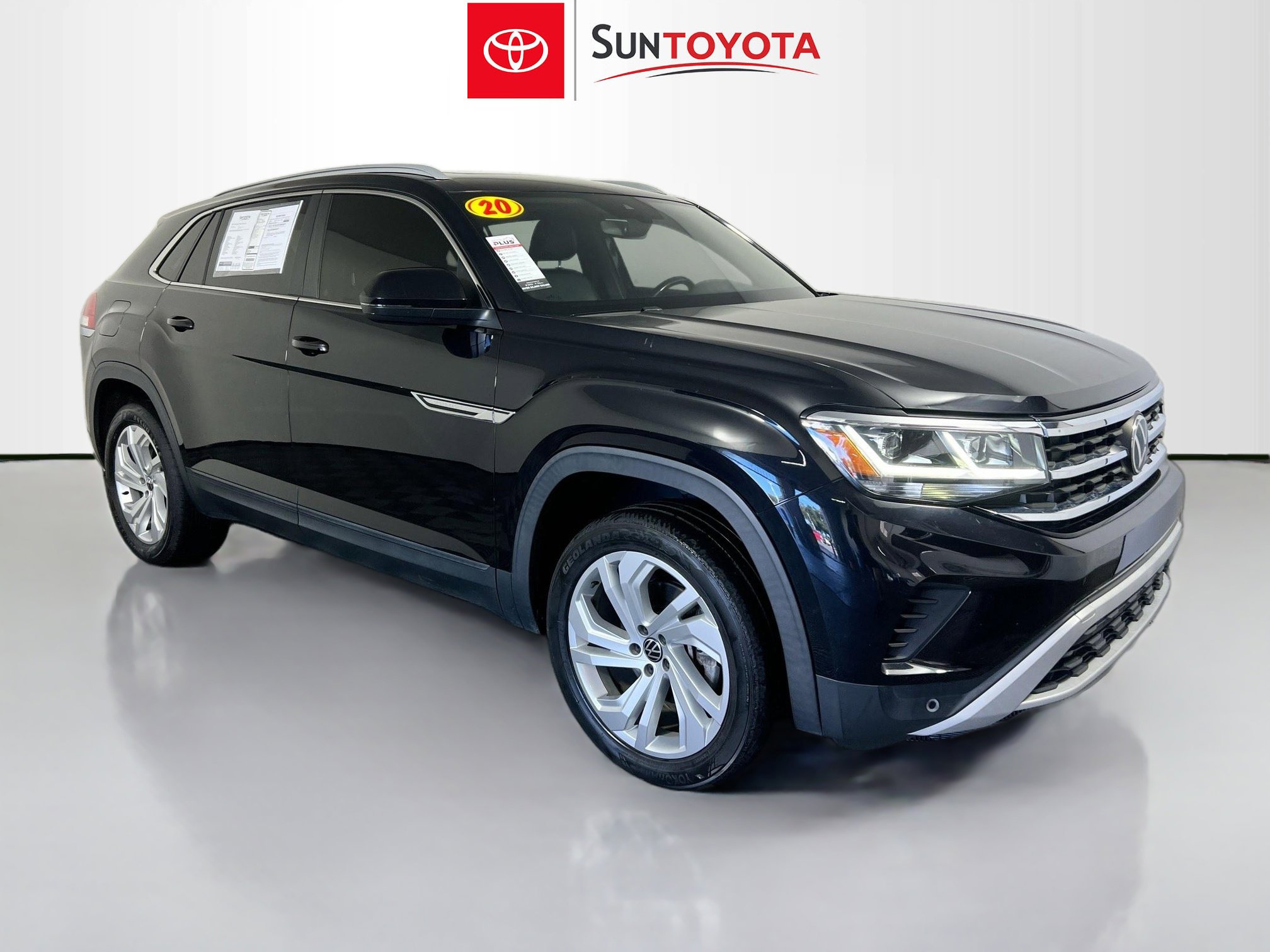 Used 2020 Volkswagen Atlas Cross Sport SEL image 1