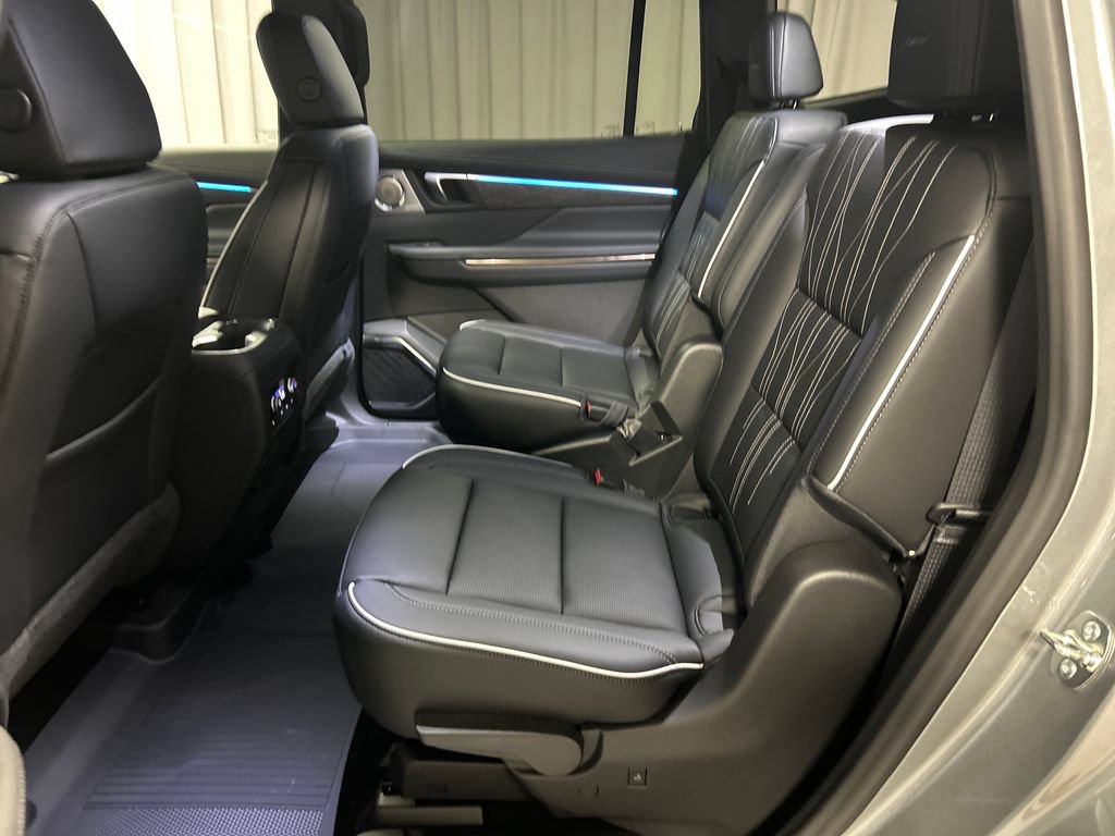 New 2026 Buick Enclave Avenir w/ Super Cruise Package AWD/4WD image 21