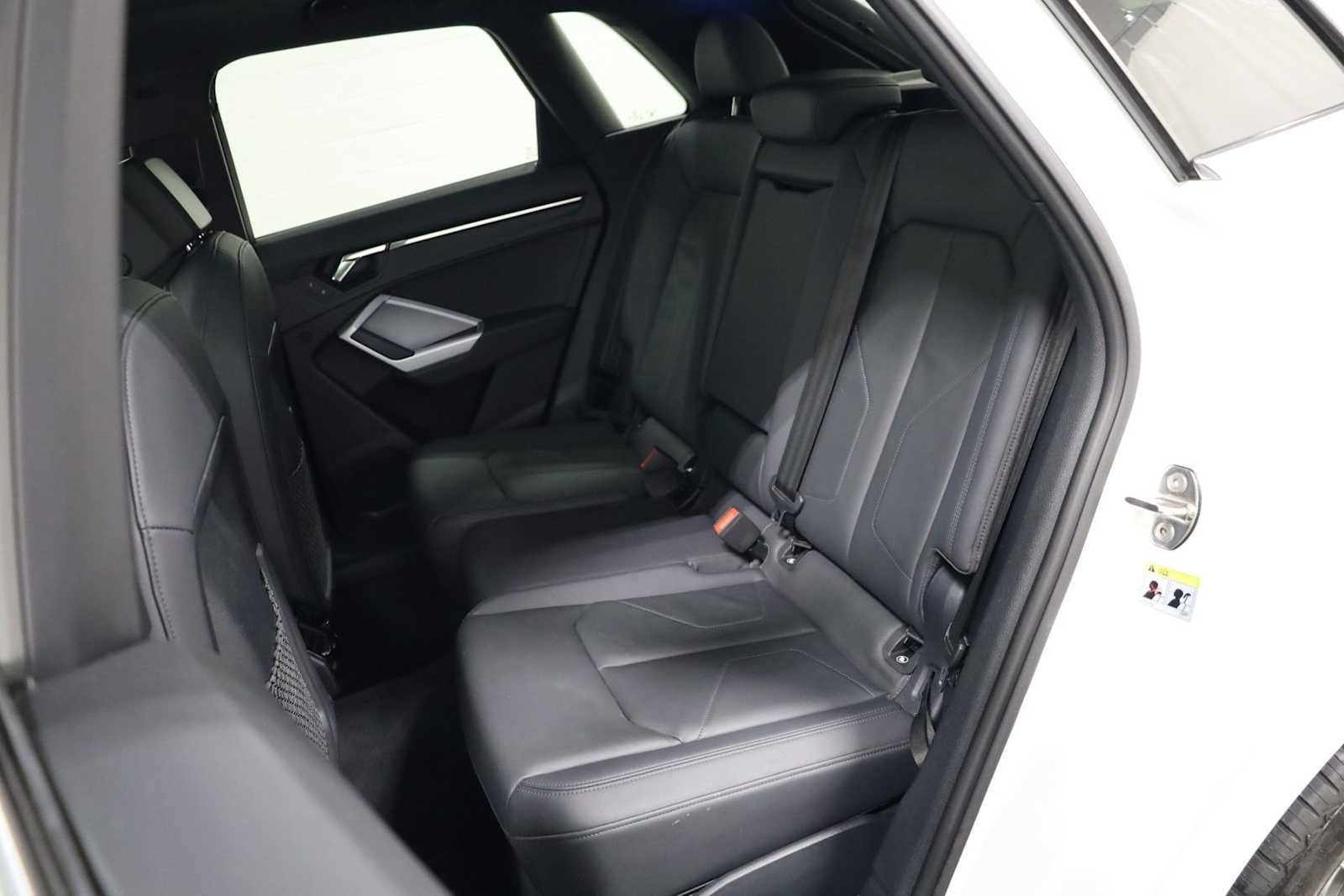 Used 2023 Audi Q3 2.0T Premium w/ Convenience Package image 32