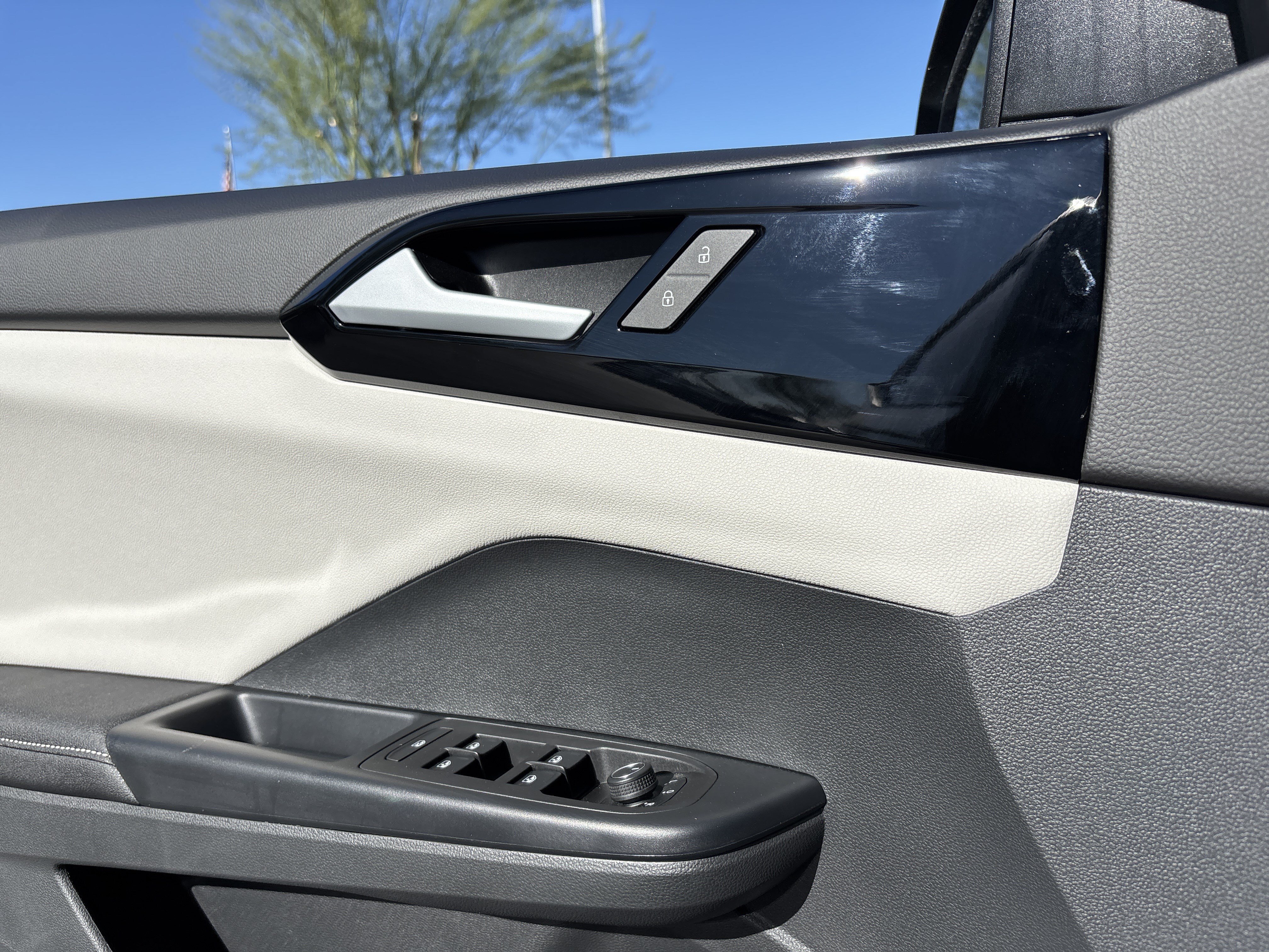 New 2026 Volkswagen Taos S FWD image 18