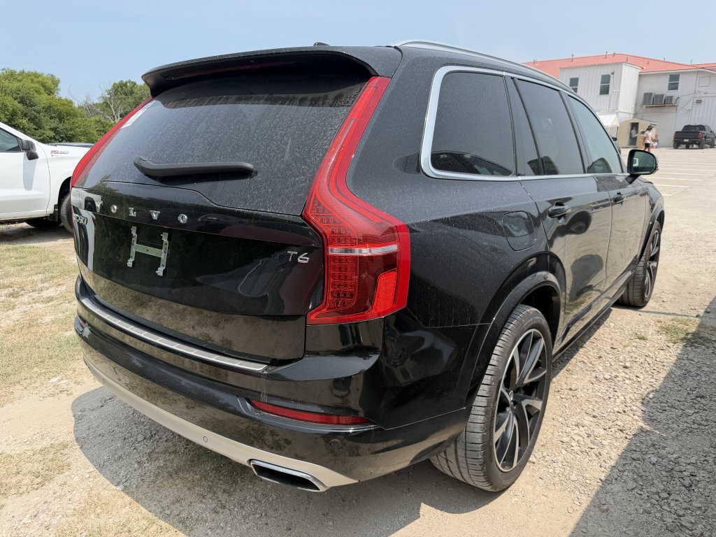 Used 2021 Volvo XC90 T6 Momentum w/ Climate Package AWD/4WD image 6