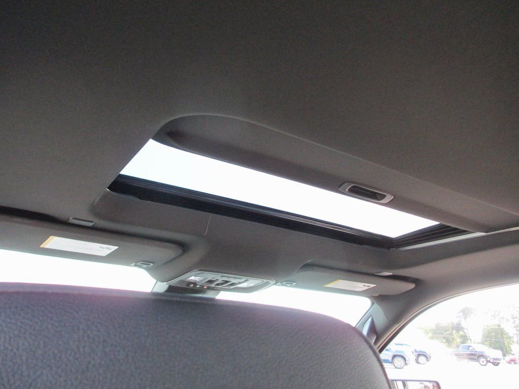 New 2026 GMC Sierra 1500 AT4 w/ AT4 Premium Package image 15